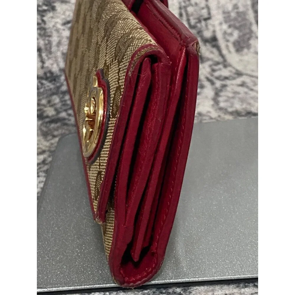 Gucci GG Monogram Lovely Heart Continental Bifold Wallet with Chain Strap - Picture 3 of 11